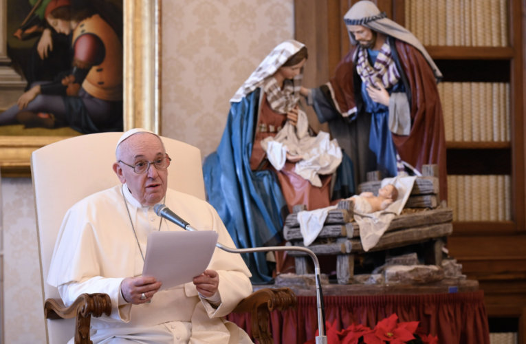 Recemos los unos por los otros, dice el papa en audiencia general