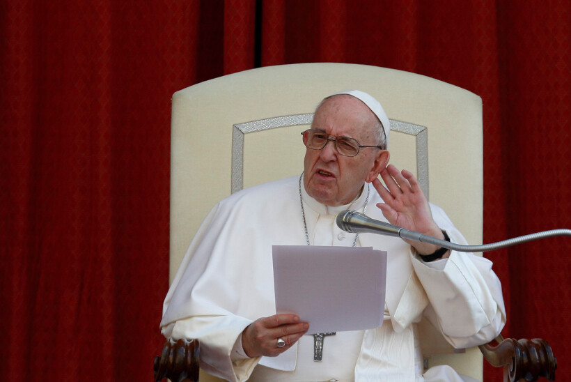 Prayer is like a musical score, giving life melody, meaning, pope says