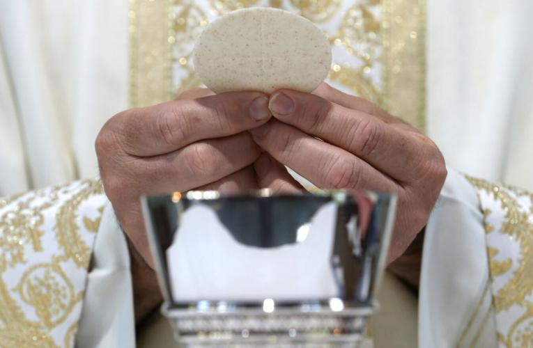 Communion proposal highlights bishops’ meeting