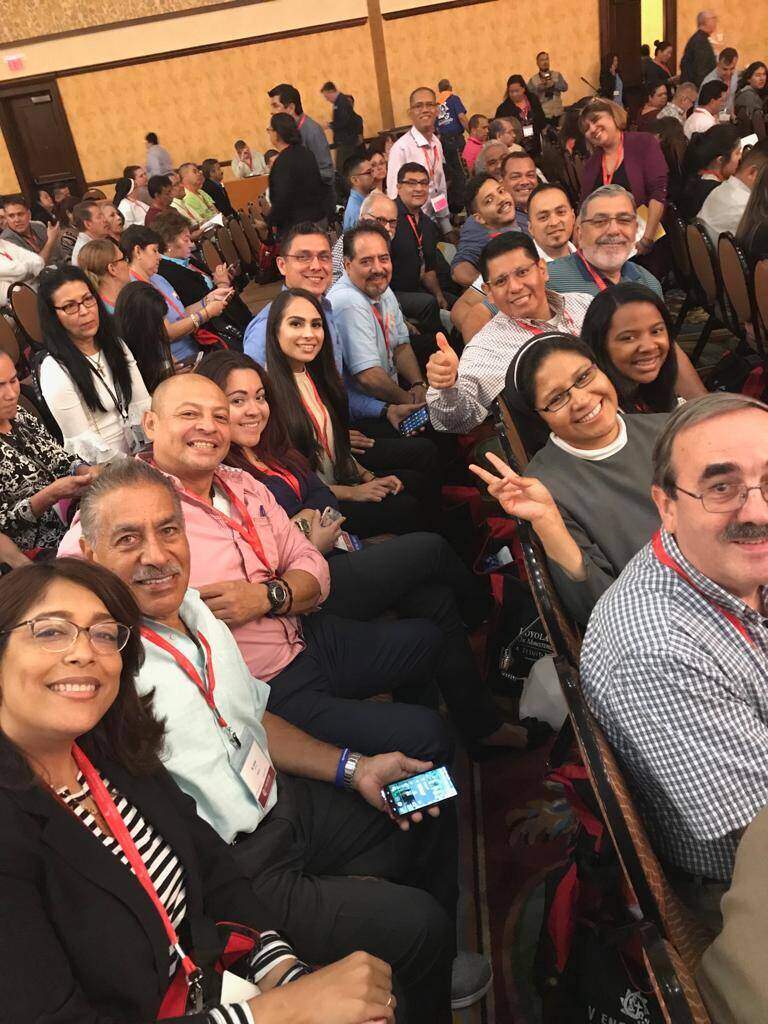 Delegación arquidiocesana en un momento del Encuentro Nacional Hispano