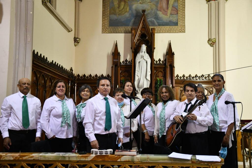 El pasado día 24 de octubre, en la jornada mundial de las Misiones, se celebró en la Parroquia de San José de Jersey City el día la Herencia Hispana y la memoria de San Antonio María Claret, en un ambiente festivo que también fue ocasión para dar gracias a Dios por los 20 años de ordenación sacerdotal del Padre Henry Ramirez Soler, Cmf .