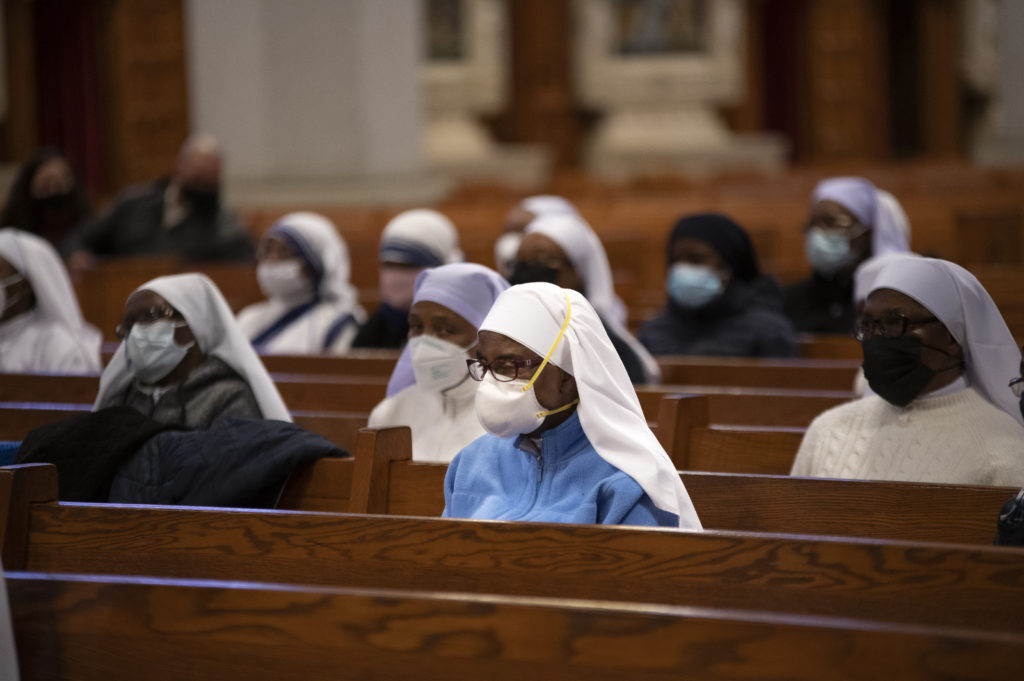 Religious women and men of the Archdiocese of Newark participate in the annual Consecrated Life Mass held on Feb. 5, 2022, at Newark's Cathedral Basilica of the Sacred Heart. In its 25th year, the Mass honors women and men committed to consecrated or religious life. (Photo: Archdiocese of Newark/Julio Eduardo Herrera)