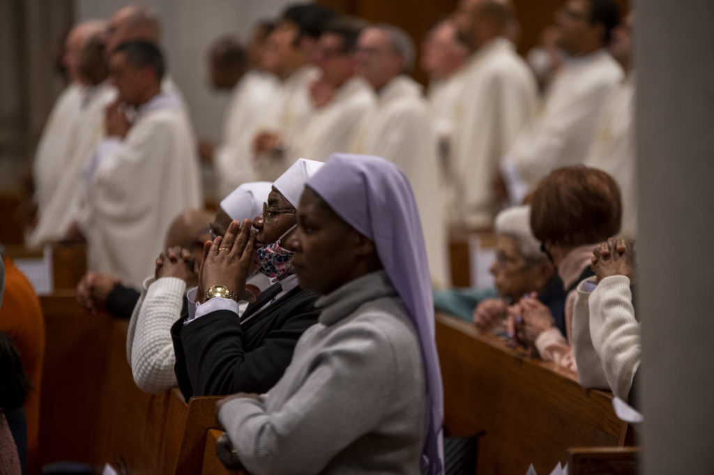 Cardinal Joseph W. Tobin, C.Ss.R., celebrated the Chrism Mass at the Cathedral Basilica of the Sacred Heart in Newark on April 11 with auxiliary bishops, priests, deacons, consecrated religious and lay faithful of the Archdiocese of Newark. (By Julio Eduardo for the Archdiocese of Newark).