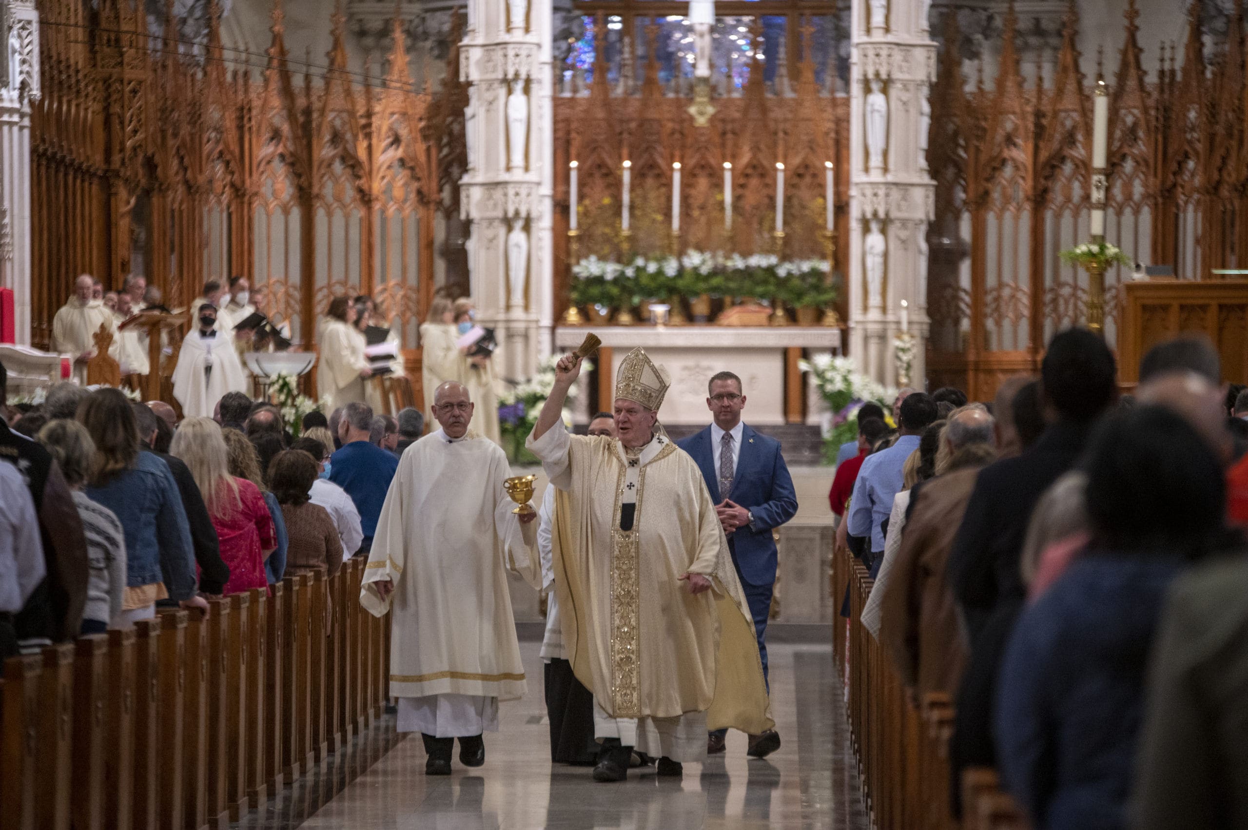 Cardinal Joseph W. Tobin, C.Ss.R., celebrated Easter Sunday Mass at the Cathedral Basilica of the Sacred Heart in Newark on April 17. Easter Sunday celebrates the Resurrection of Jesus Christ the Lord and his victory over sin and death (Photo by Julio Eduardo Herrera for the Archdiocese of Newark).