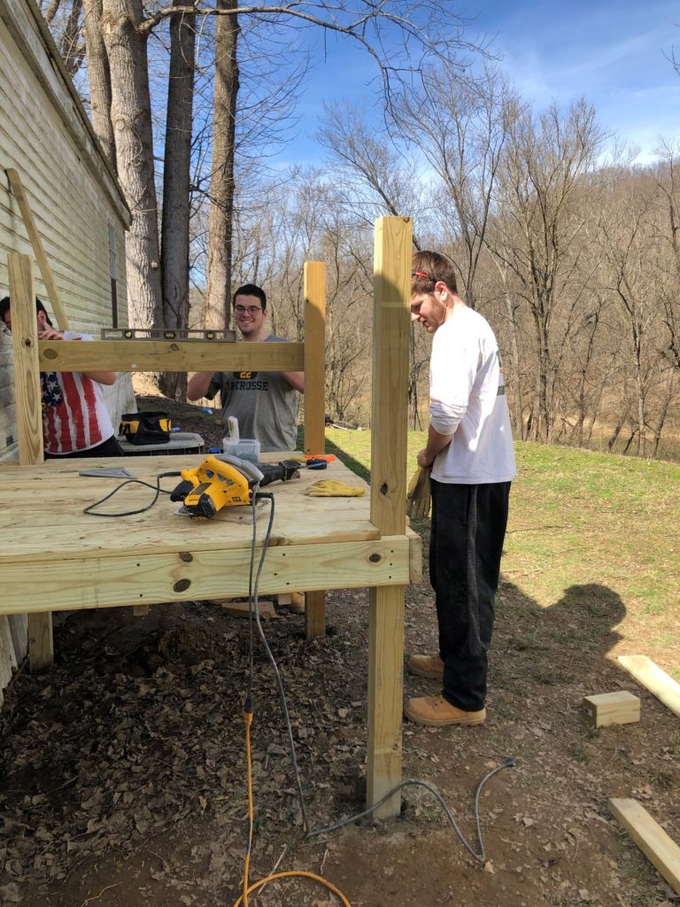 Students from Stevens Institute of Technology in Louisa, Ky., during a Spring break mission trip with the Father Beiting Appalachian Mission Center. (Photo courtesy of Dan Apadula)