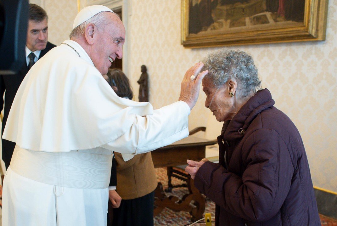 Pope Francis old woman