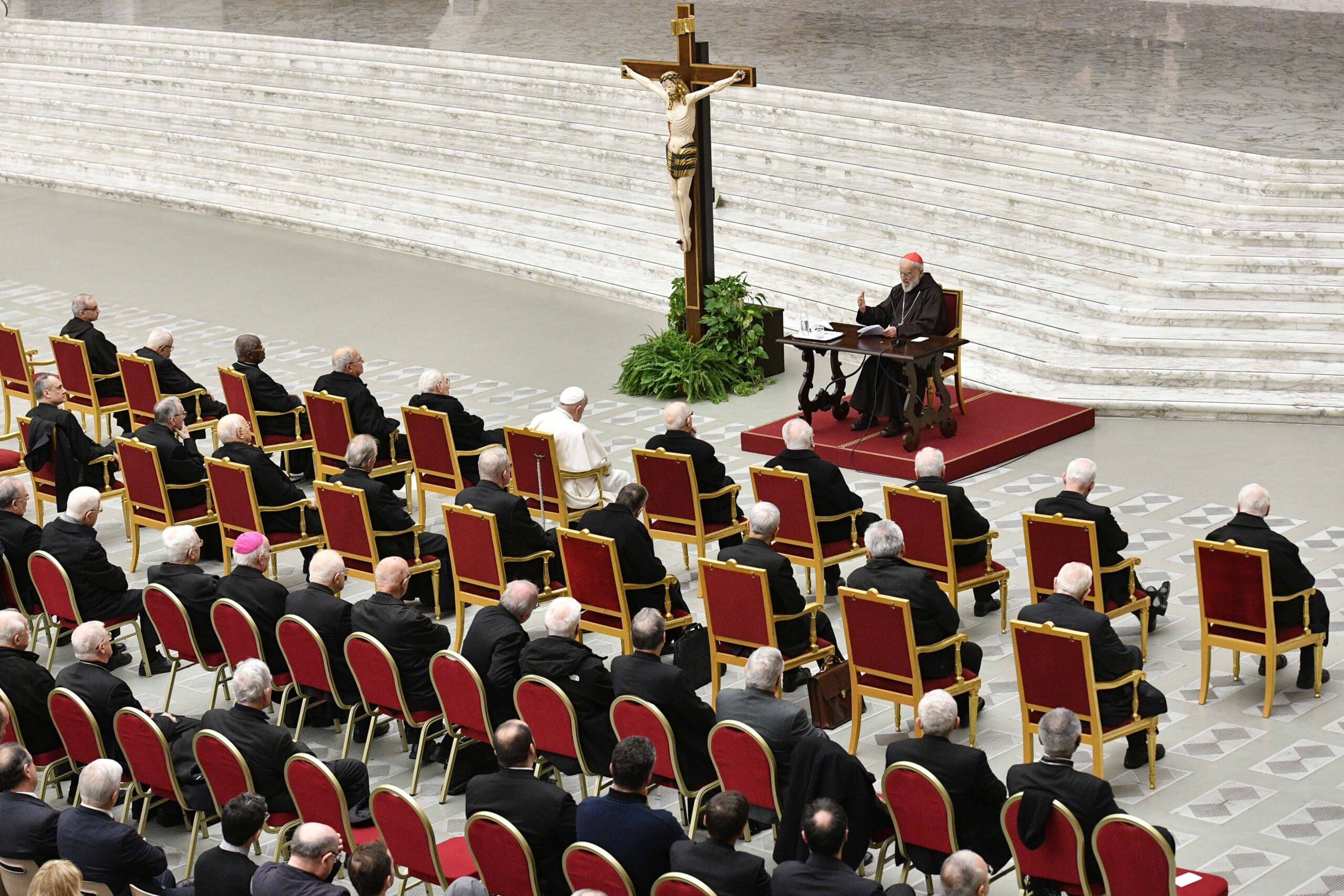 pre-vatican-ii-mass-was-formed-by-clericalization-says-papal