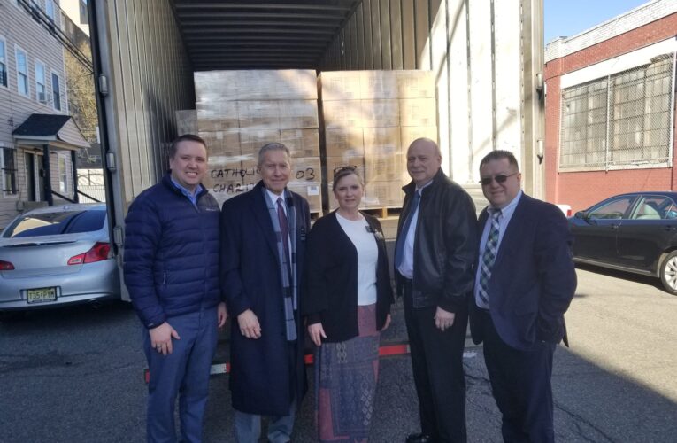 Church of Jesus Christ delivers 40,000 pounds of food to Catholic Charities to feed our neighbors in poverty
