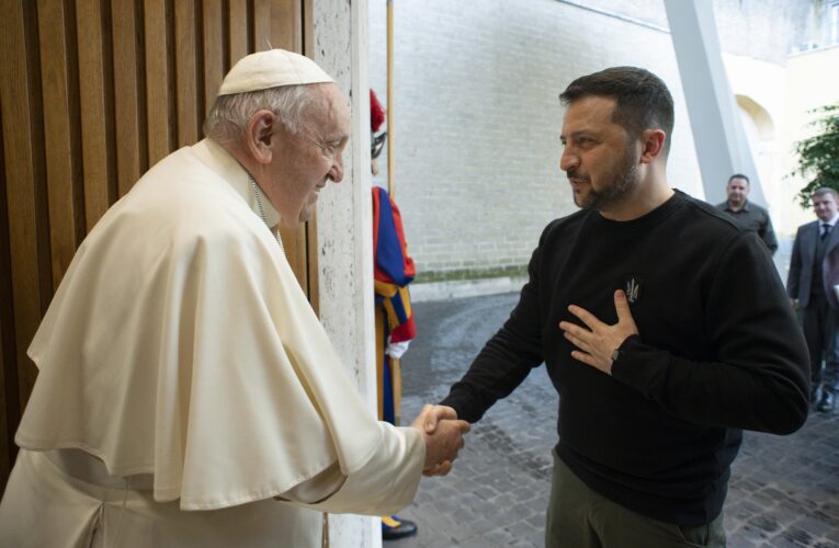 Pope, Ukrainian leader talk about humanitarian situation provoked by war