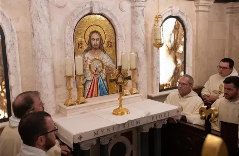 New York City parish installs first-ever perpetual adoration chapel in Manhattan