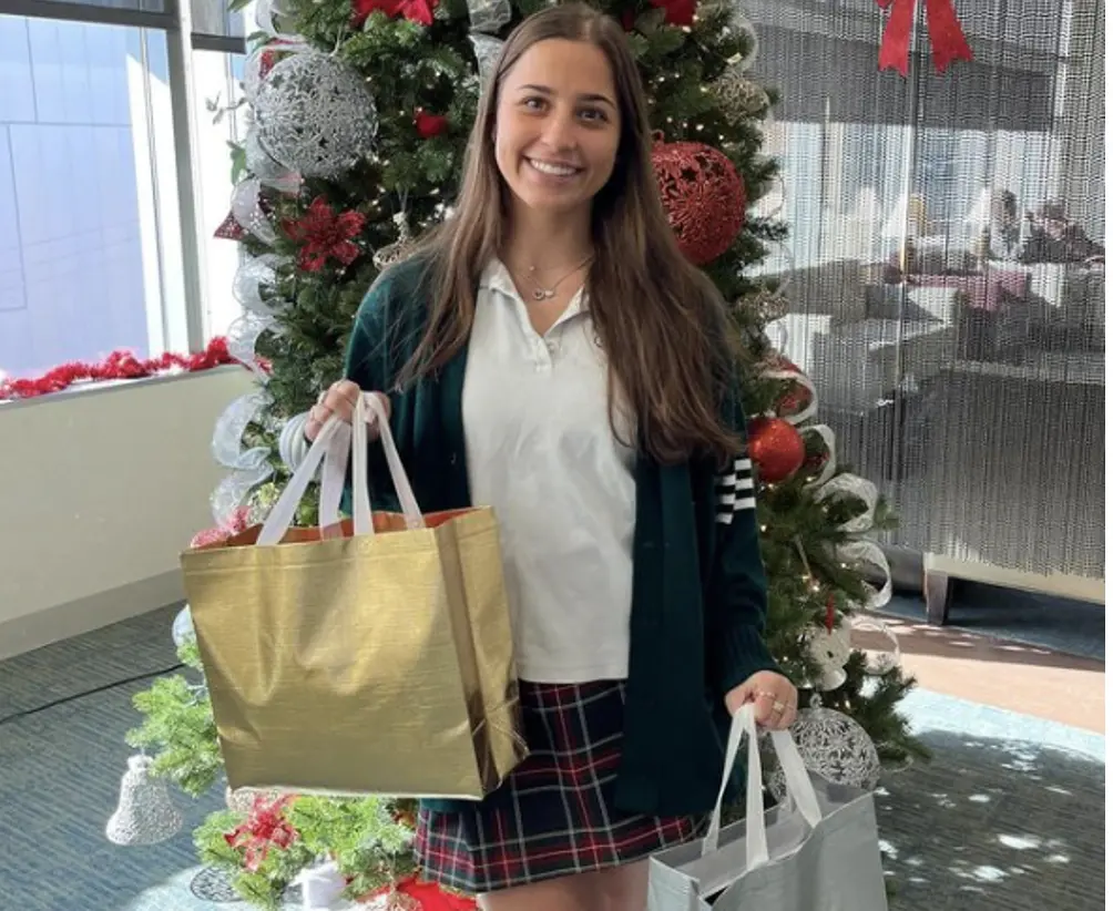 catholic-student-inspired-by-her-faith-creates-hundreds-of-care-packages-for-cancer-patients