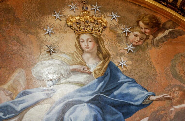 May deep traditions celebrate Mary’s gift of life