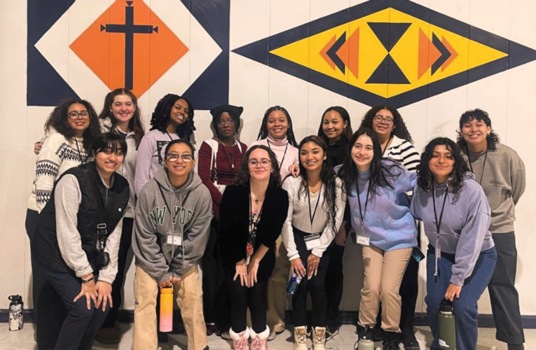 Students volunteer in Catholic Blackfoot Nation school in Montana