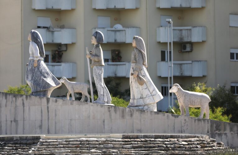 Afraid of Marian apparitions? Take another look this May (Month of Mary)