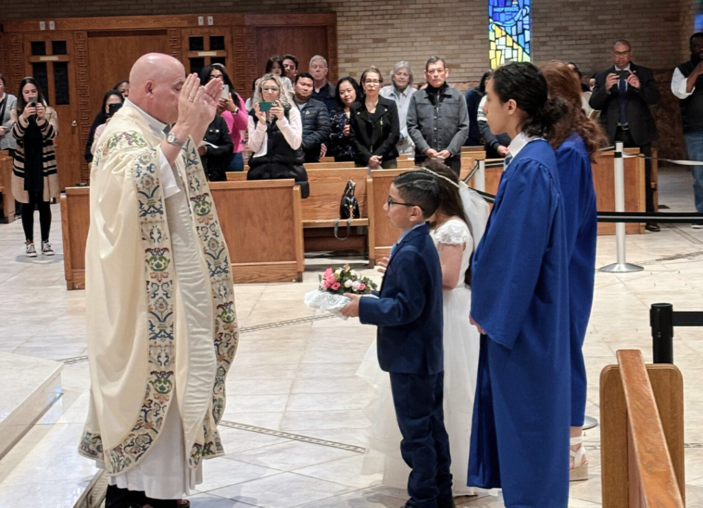 Students venerate the Blessed Mother with May Crownings around Archdiocese of Newark