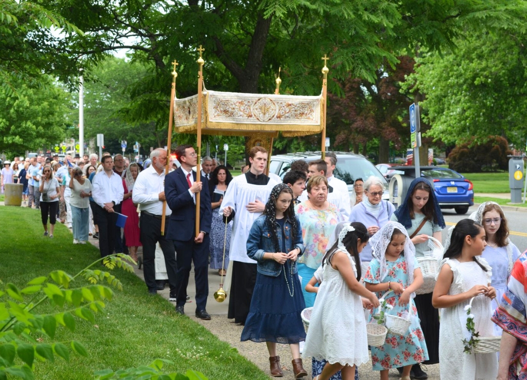 Monastery of Our Lady of the Rosary in Summit observed Corpus Christi with a procession. Participants gathered in the monastery chapel, joined by extern sisters and chaplain, Father Elias, before processing through the streets of Summit.