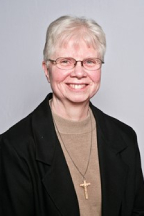 A headshot of Sr Mary Laverne Cholewa.