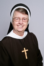 A headshot of Sr Mary Lorene Pivinski.