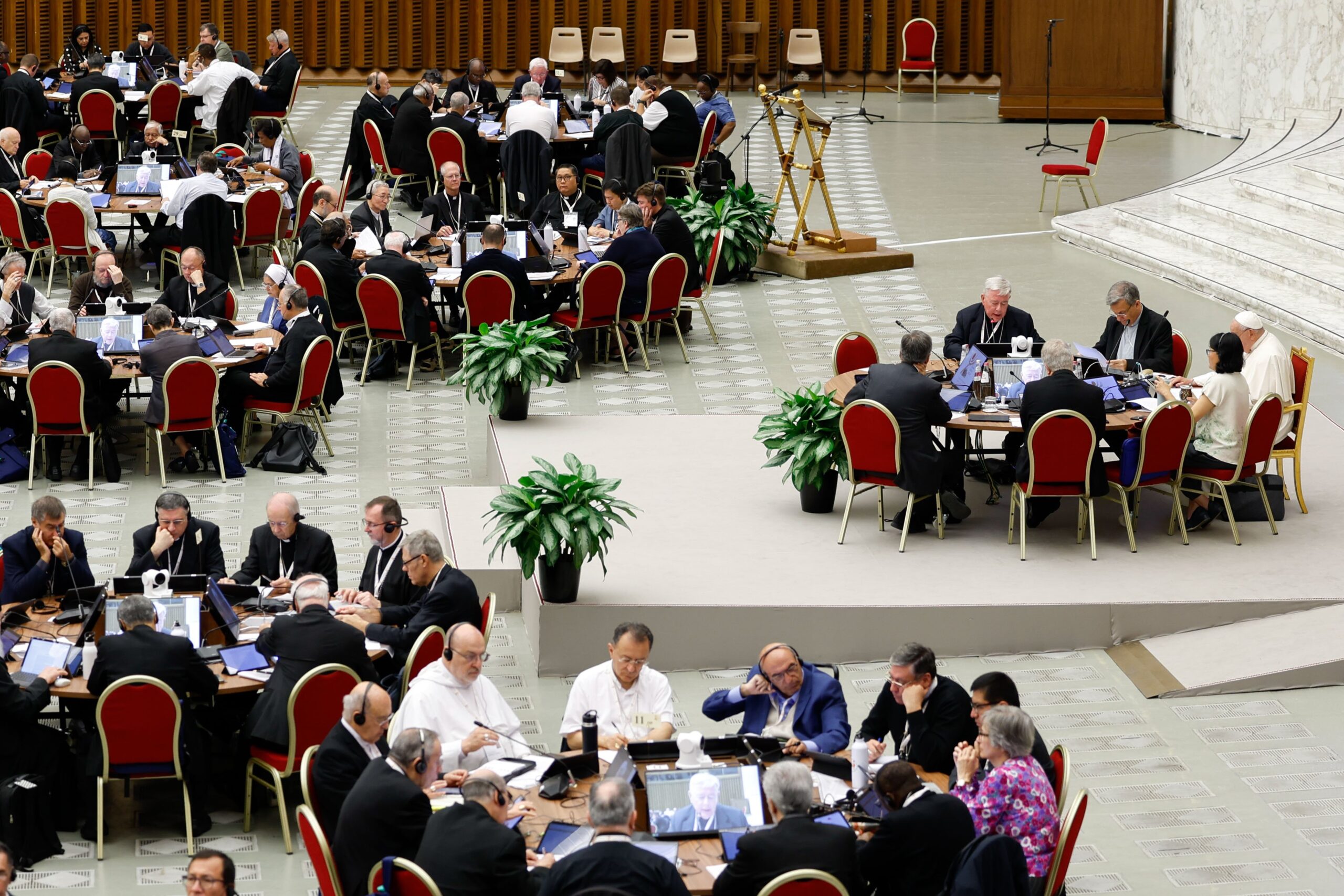 Synod begins looking at institutional changes to promote synodality