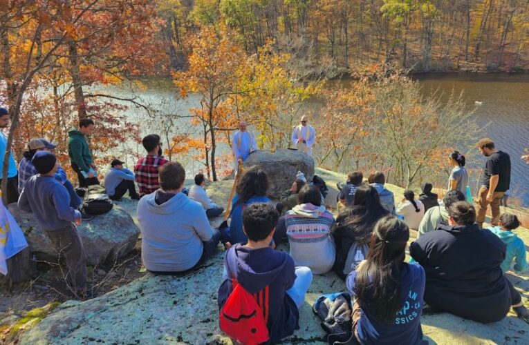 Young Catholics unite in faith and fellowship during intercollegiate hike
