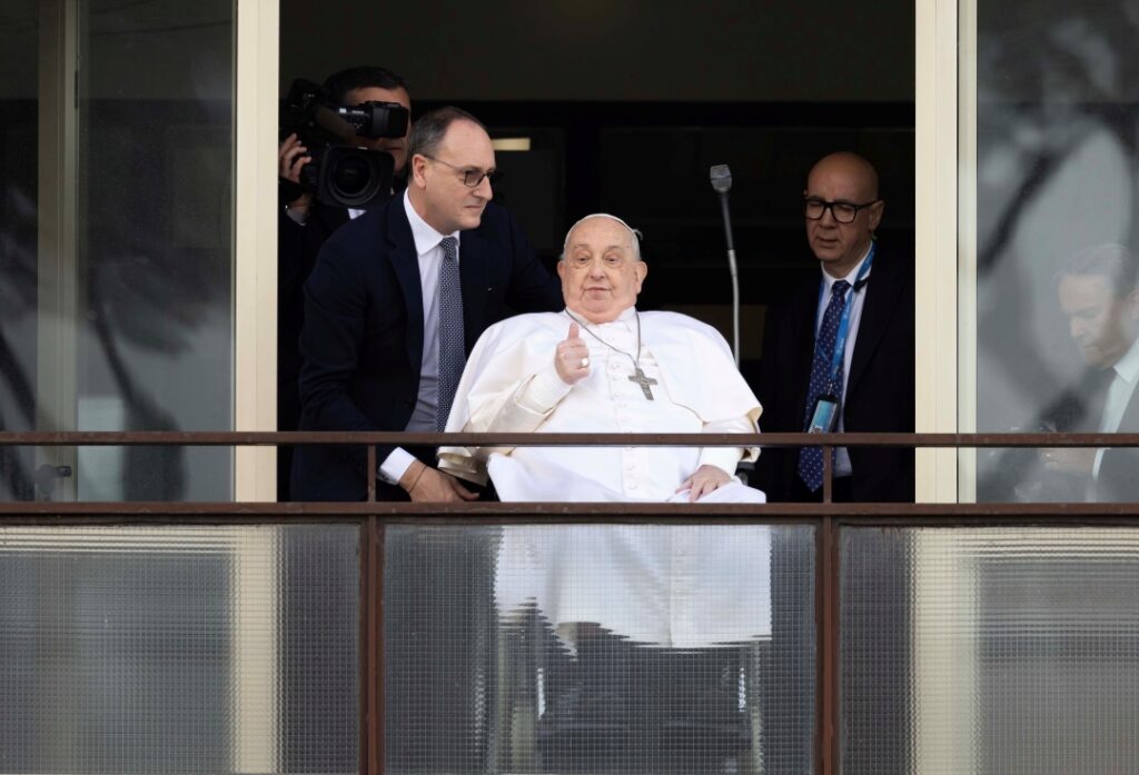 Pope Francis gives thumbs up on Mar 23 day of release from hospital