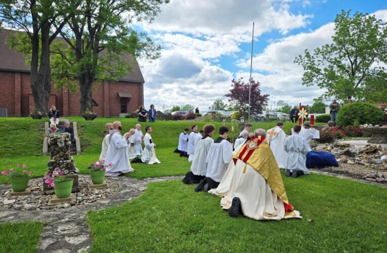 2025 Eucharistic pilgrimage launched with blessings by land, air, and water