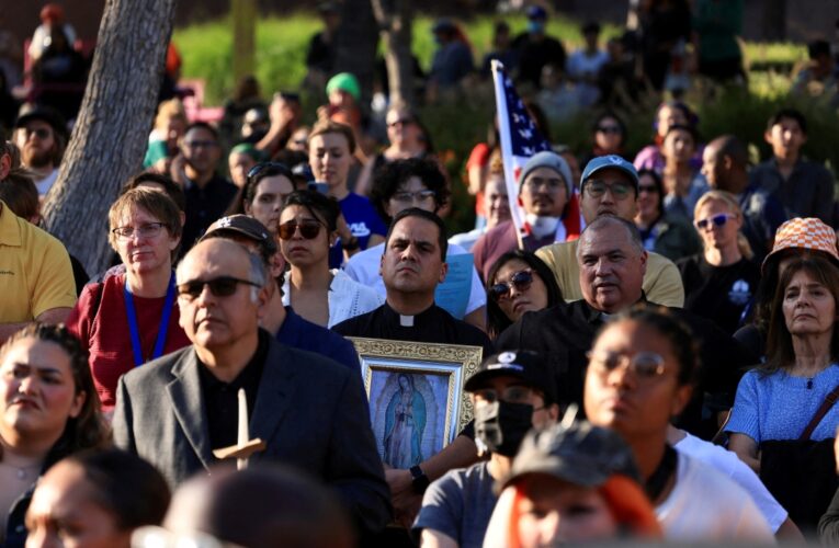 USCCB president: Bishops stand with immigrants ‘in this challenging hour’