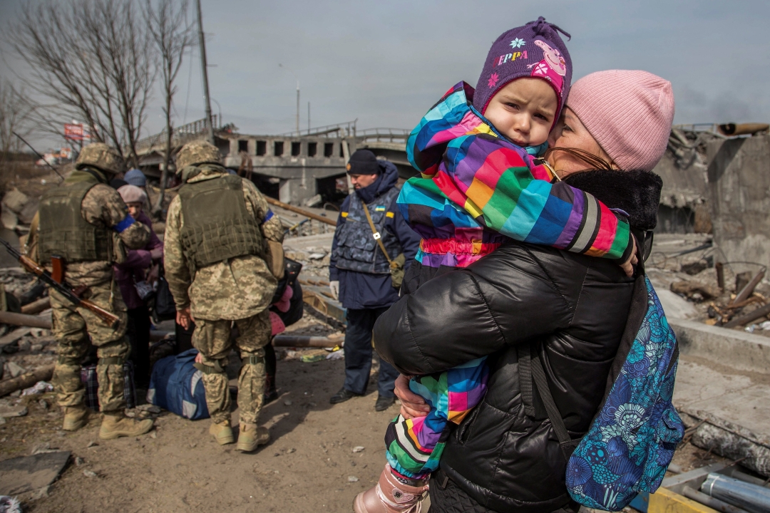 Child in Ukraine war zone