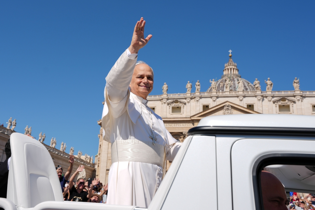 Pope Leo greeting crowds St Peter's Square