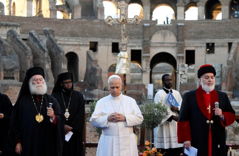 Political leaders have duty before God to end war, pope says at peace meeting
