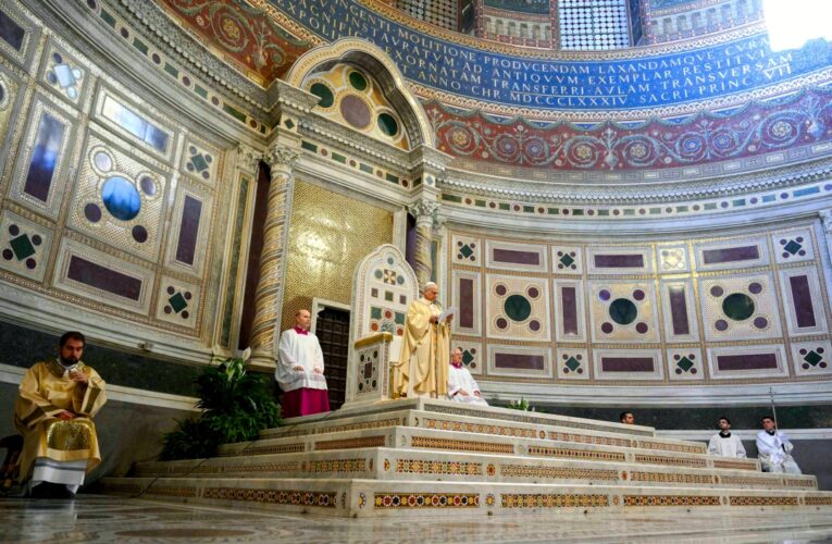 Dig deep, work patiently to keep church on solid foundation, pope says