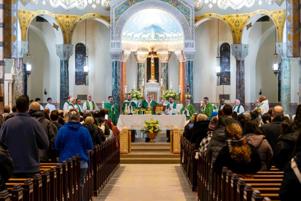WCLM - Cardinal Tobin saying Mass with priests