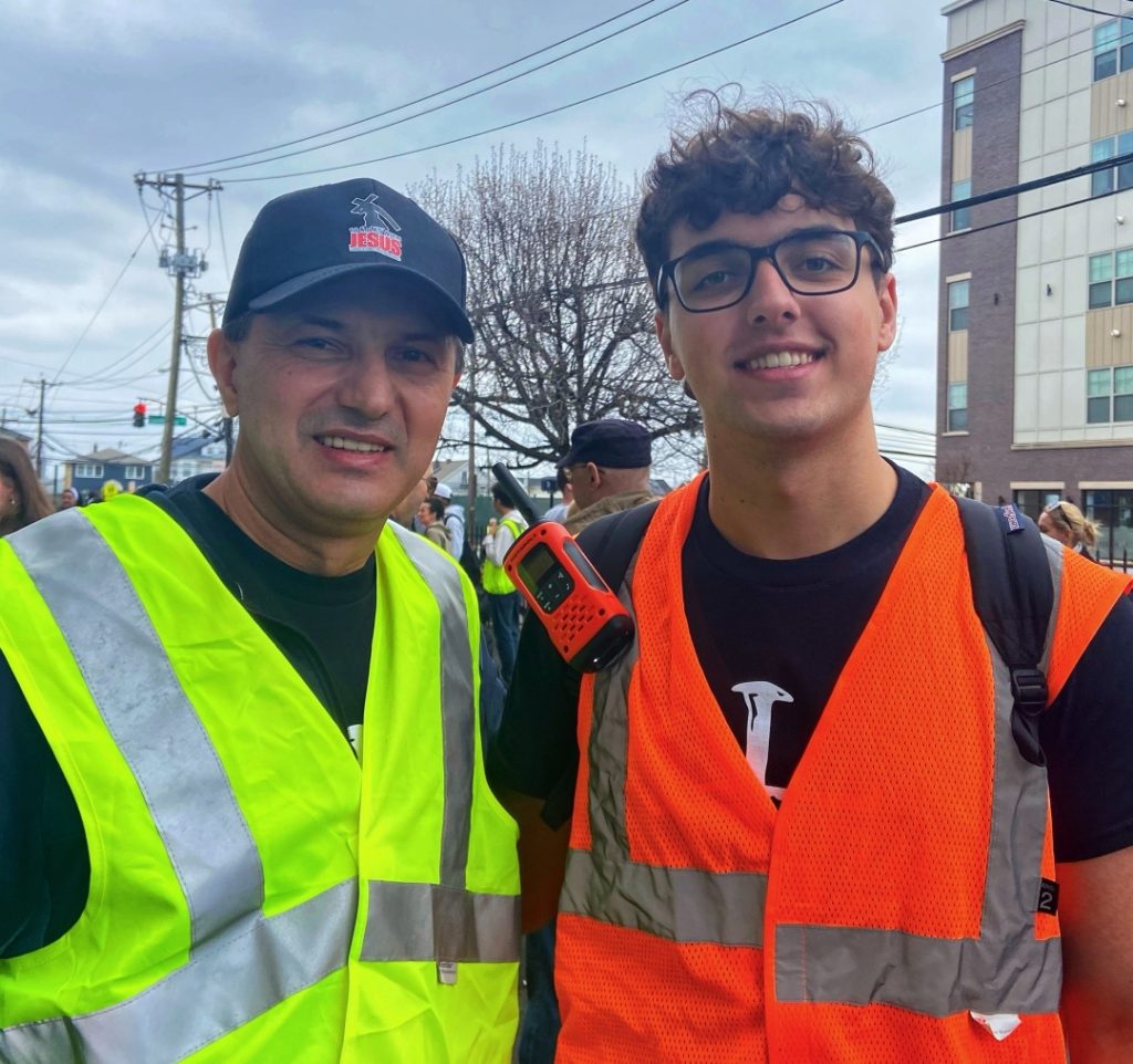 10MJ26 - Janusz and Daniel 10 Miles with Jesus