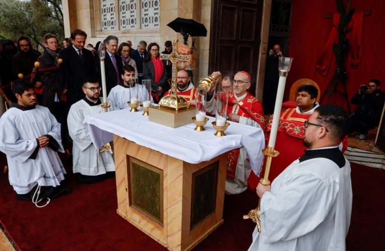 Prayer service Cardinal Pizzaballa Palm Sunday