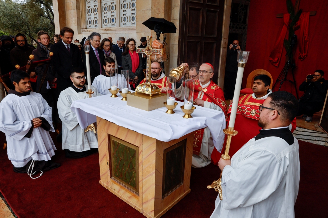Prayer service Cardinal Pizzaballa Palm Sunday