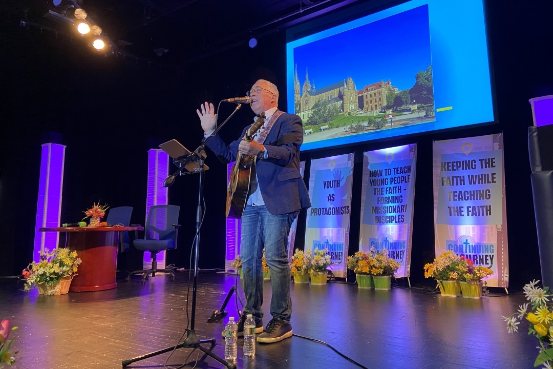 CJYC - Sunday morning speaker sings