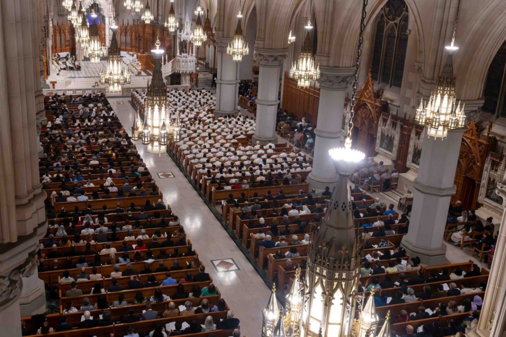 CM26 - Mass from loft with large crowd