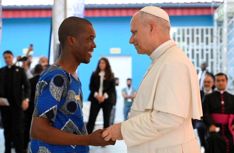 PLEG - Pope meets with young man at psychiatric hospital