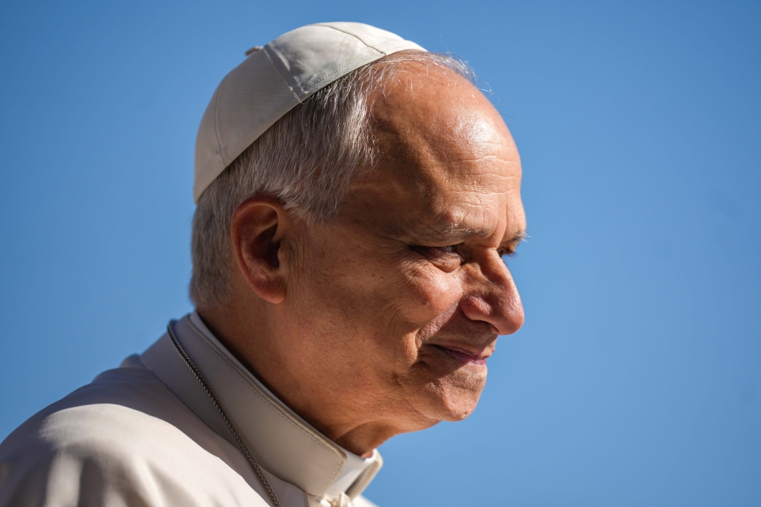 Pope Leo greets crowds before general audience on April 8 2026