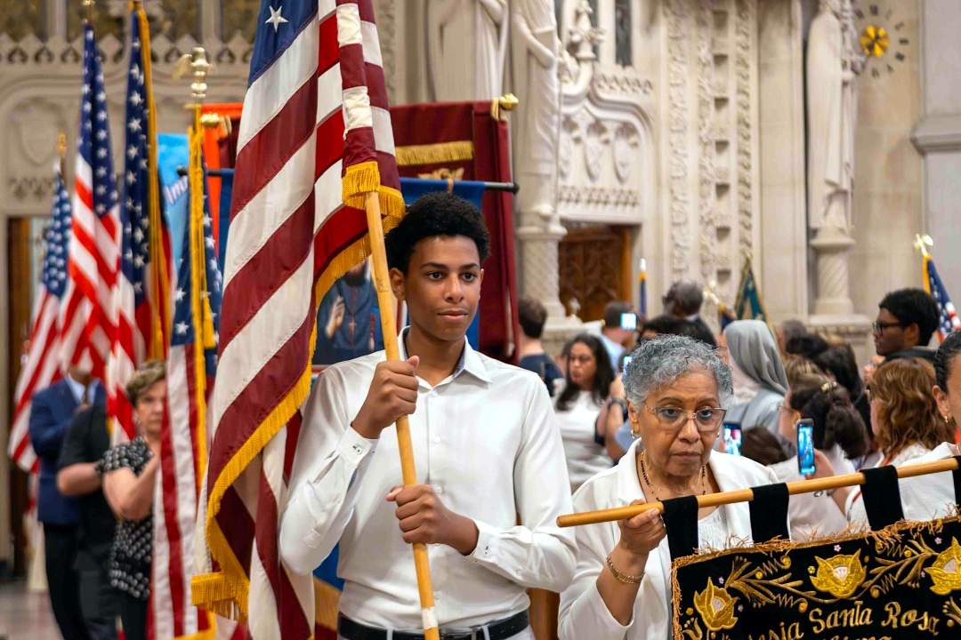 CBSH - Flag procession before Mass