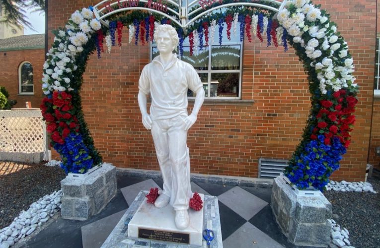 SCAS - St Carlo Acutis statue