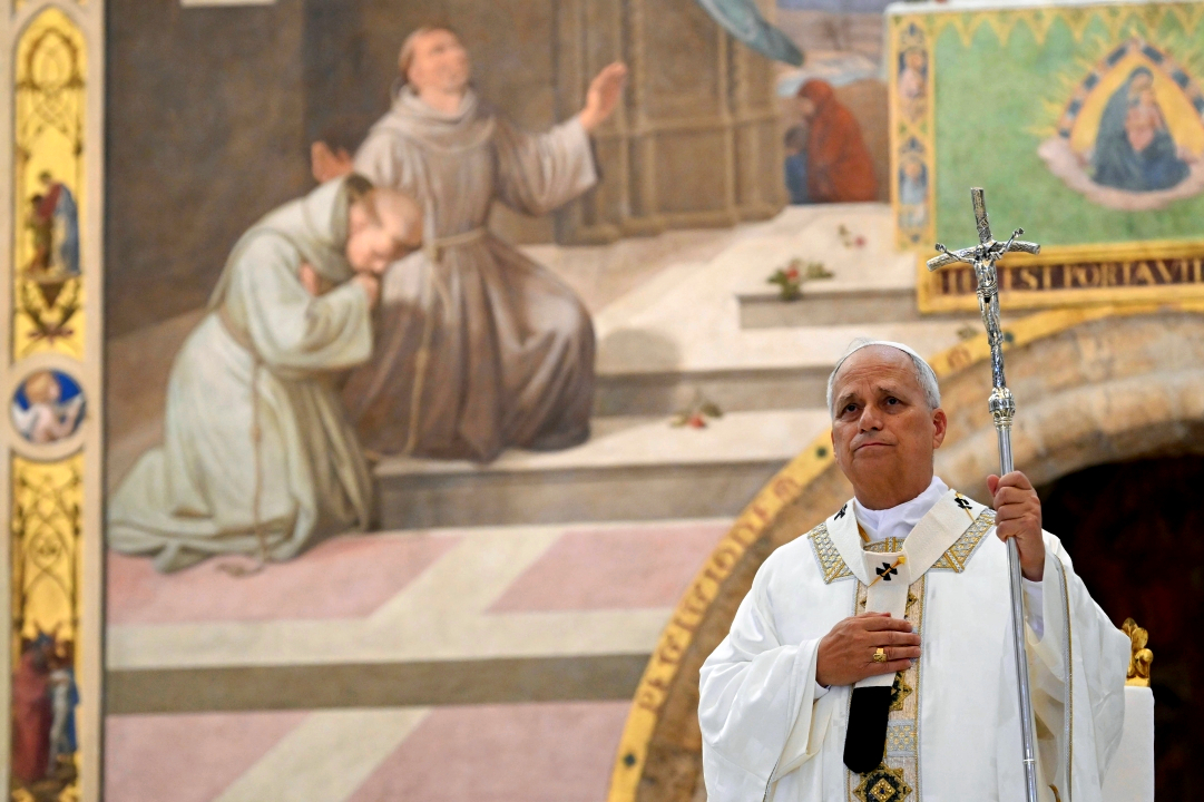 PLAA - Pope Leo before fresco of St. Francis