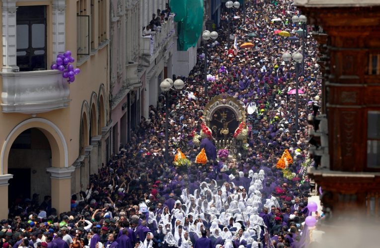 Procession of El Señor de Los Milagros - Lima Peru