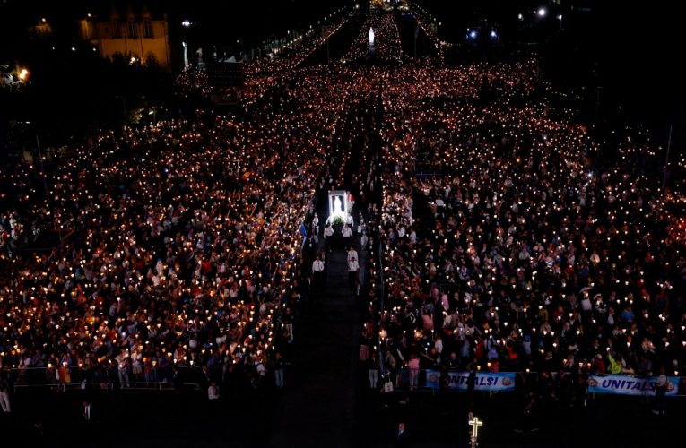 Pope Leo Rosary Lourdes 2