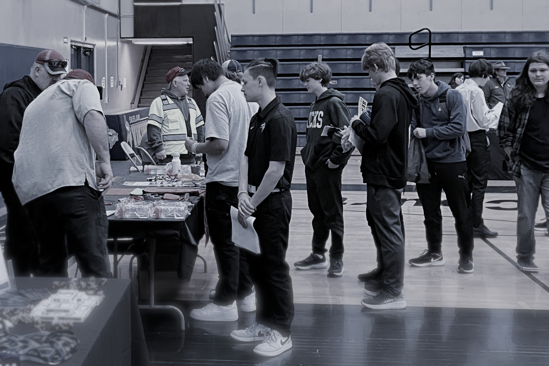 Students at job fair 2023